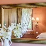 Chateau La Siroque Villa *
