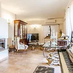 Chateau La Siroque Villa