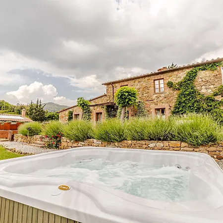 Chateau La Siroque Montecatini Val di Cecina